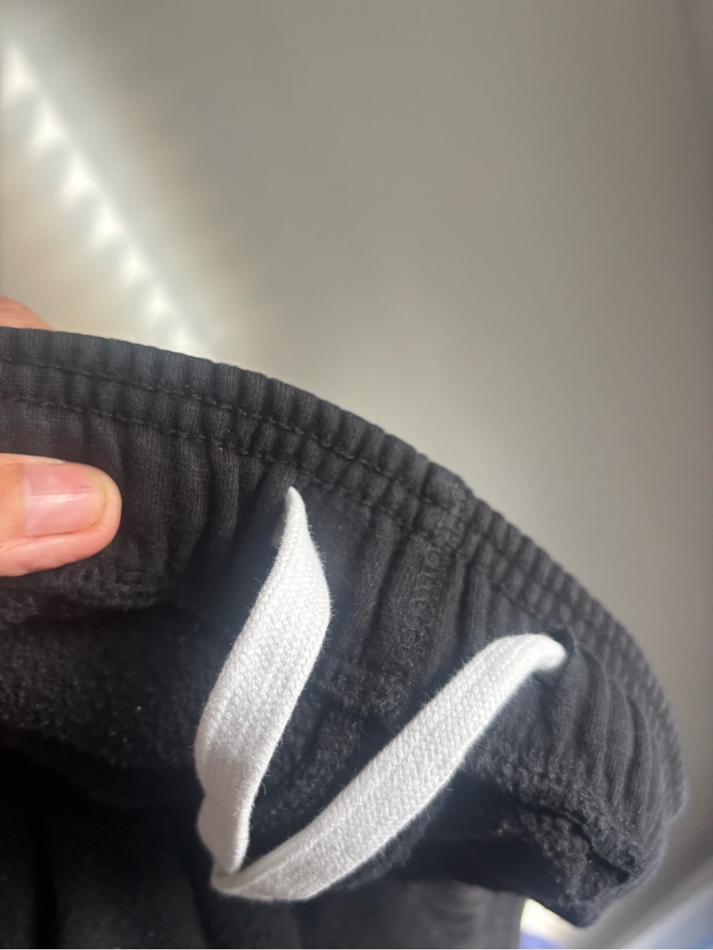 Roots Women’s XL Black Sweatpants with Canada Logo - Picture 6 of 6